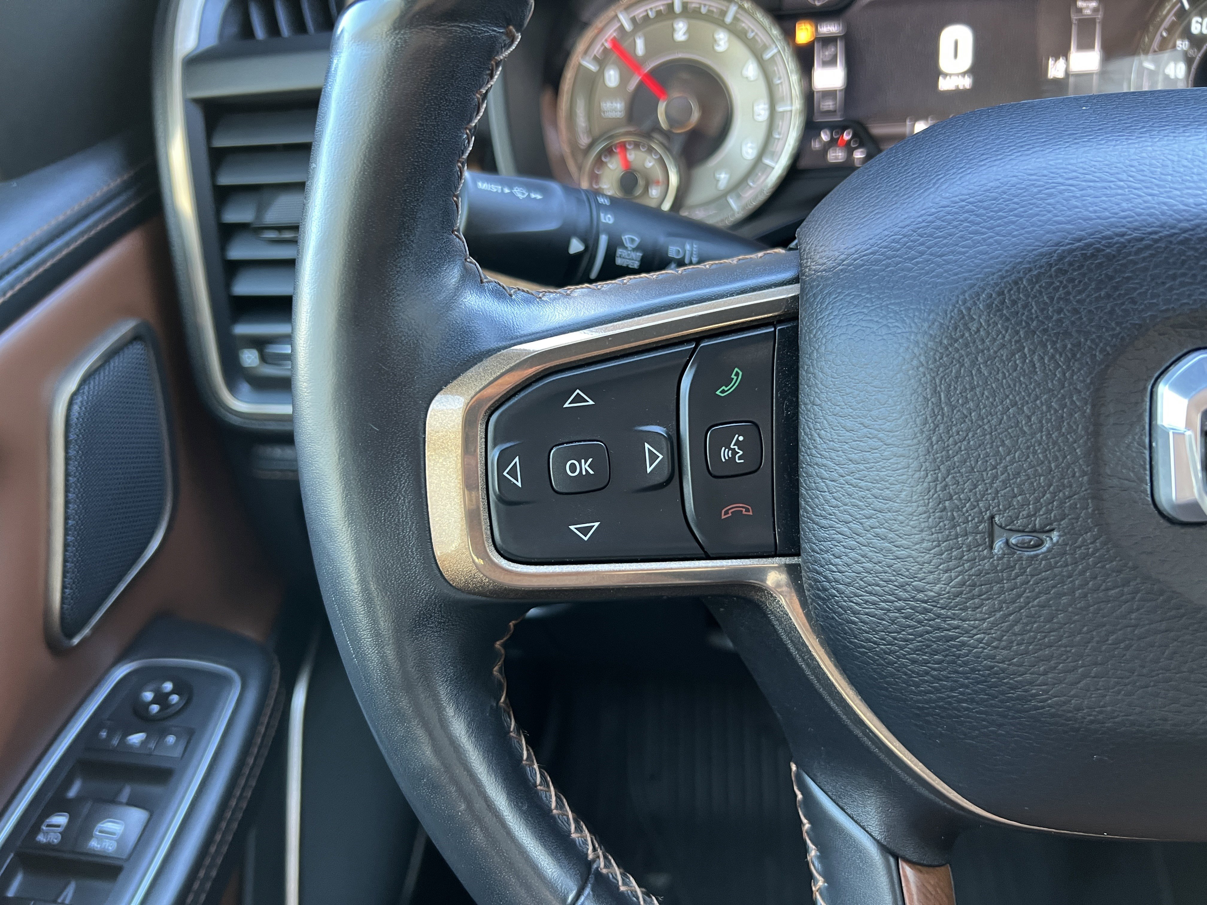 Used 2020 RAM 1500 Longhorn image 27