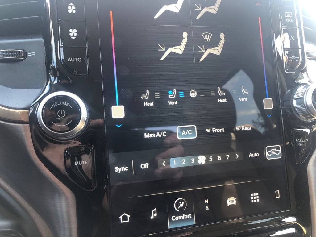 Certified 2024 RAM 3500 Limited AWD/4WD image 25