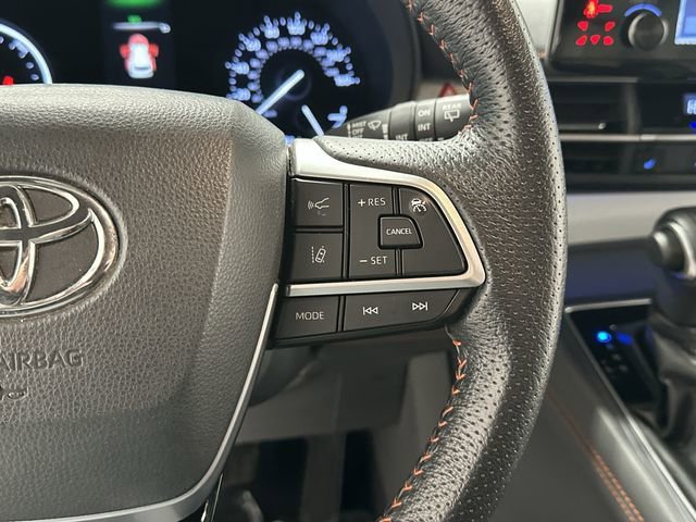 Used 2021 Toyota Sienna XSE image 10