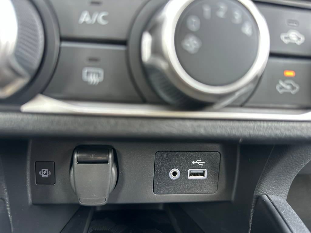 New 2025 Nissan Versa SV w/ Trunk Package image 20