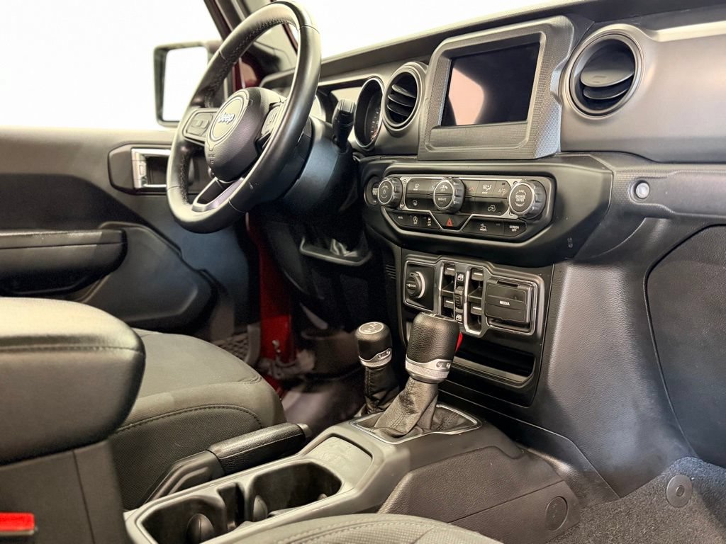 Used 2022 Jeep Gladiator Sport AWD/4WD image 15