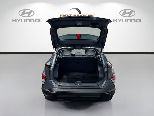 Certified 2024 Hyundai Kona SE image 24