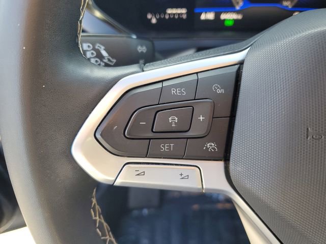 Certified 2023 Volkswagen Taos SE w/ Black Wheel Package FWD image 21