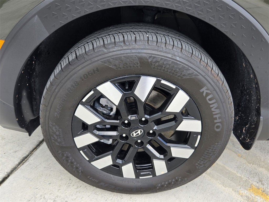 Used 2025 Hyundai Santa Cruz SEL image 10