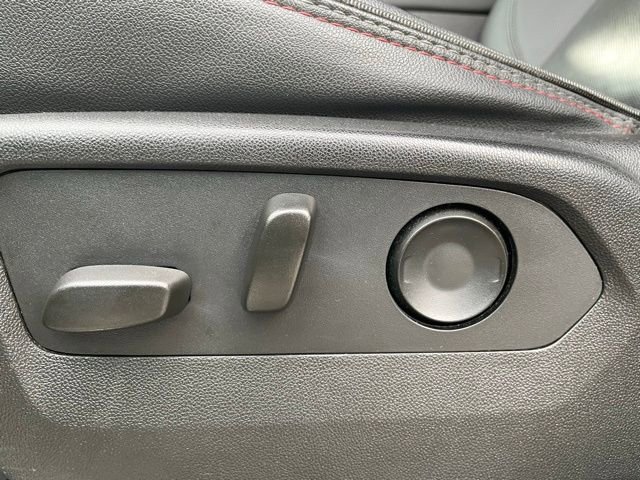 Used 2022 Chevrolet Tahoe RST w/ Luxury Package image 12