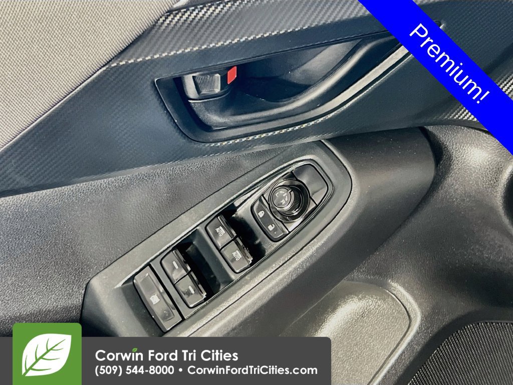 Used 2024 Subaru Crosstrek 2.0i Premium AWD/4WD image 12