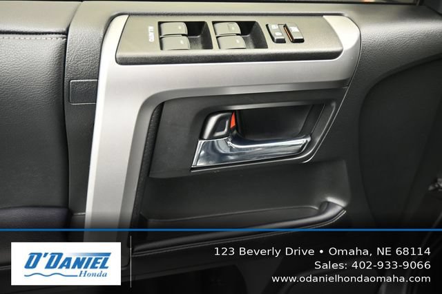 Used 2022 Toyota 4Runner SR5 Premium w/ Moonroof Package AWD/4WD image 24