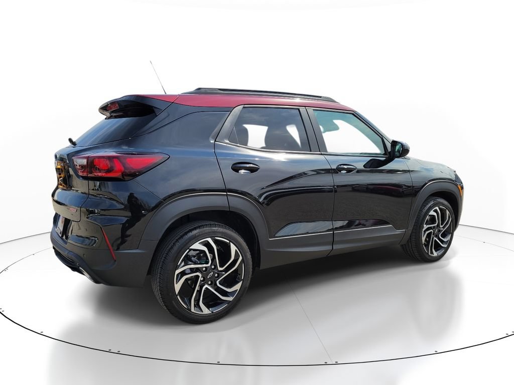 Used 2024 Chevrolet TrailBlazer RS w/ Convenience Package FWD image 4