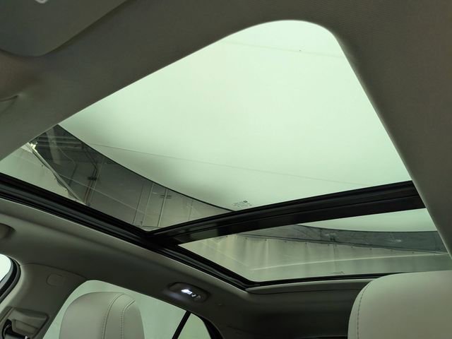 Certified 2023 Cadillac XT4 Premium Luxury w/ Cold Weather Package image 18