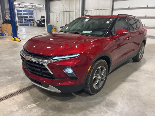 Used 2023 Chevrolet Blazer LT image 3