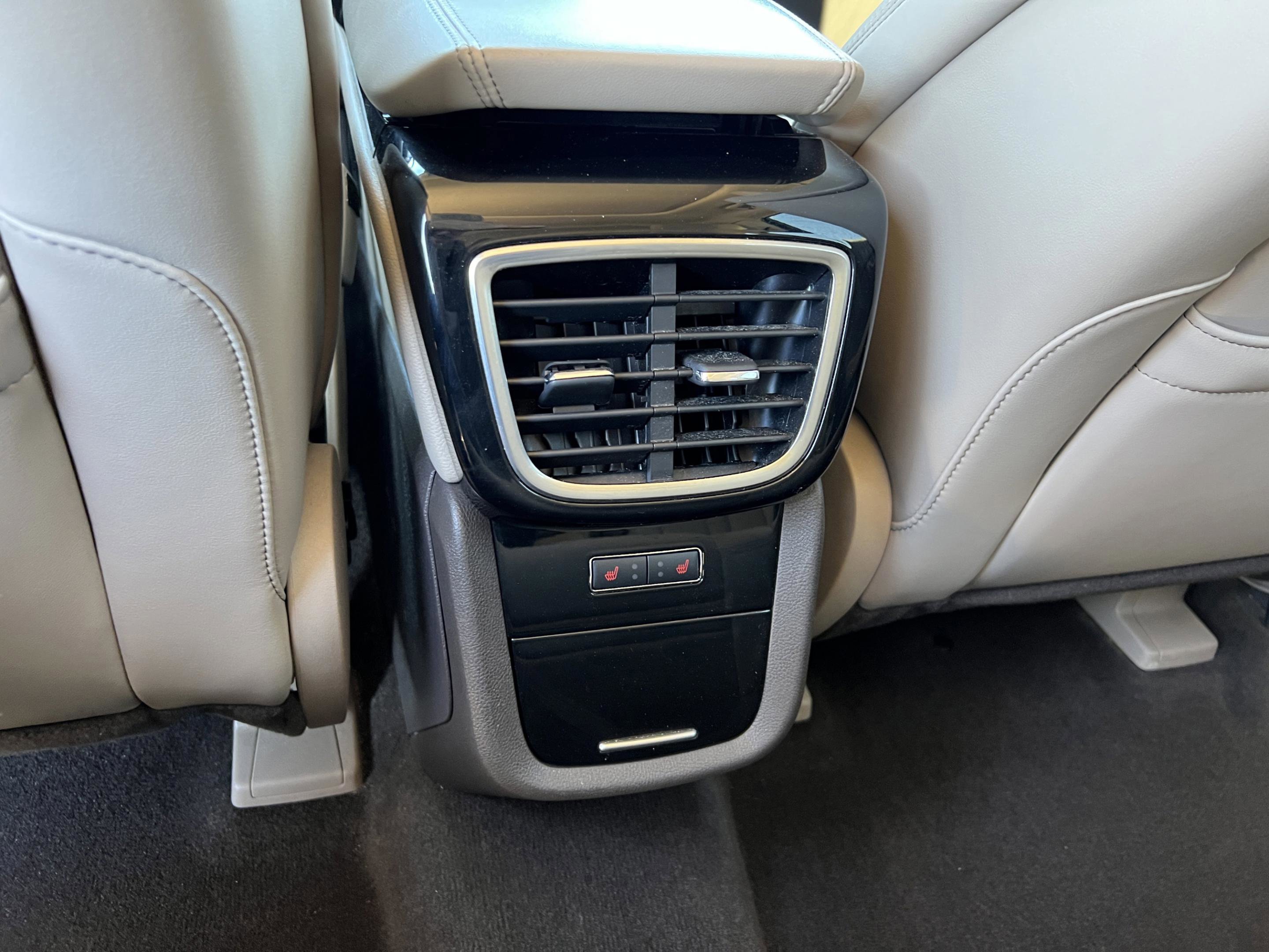 Used 2022 Lincoln Nautilus Reserve w/ Monochromatic Package image 26