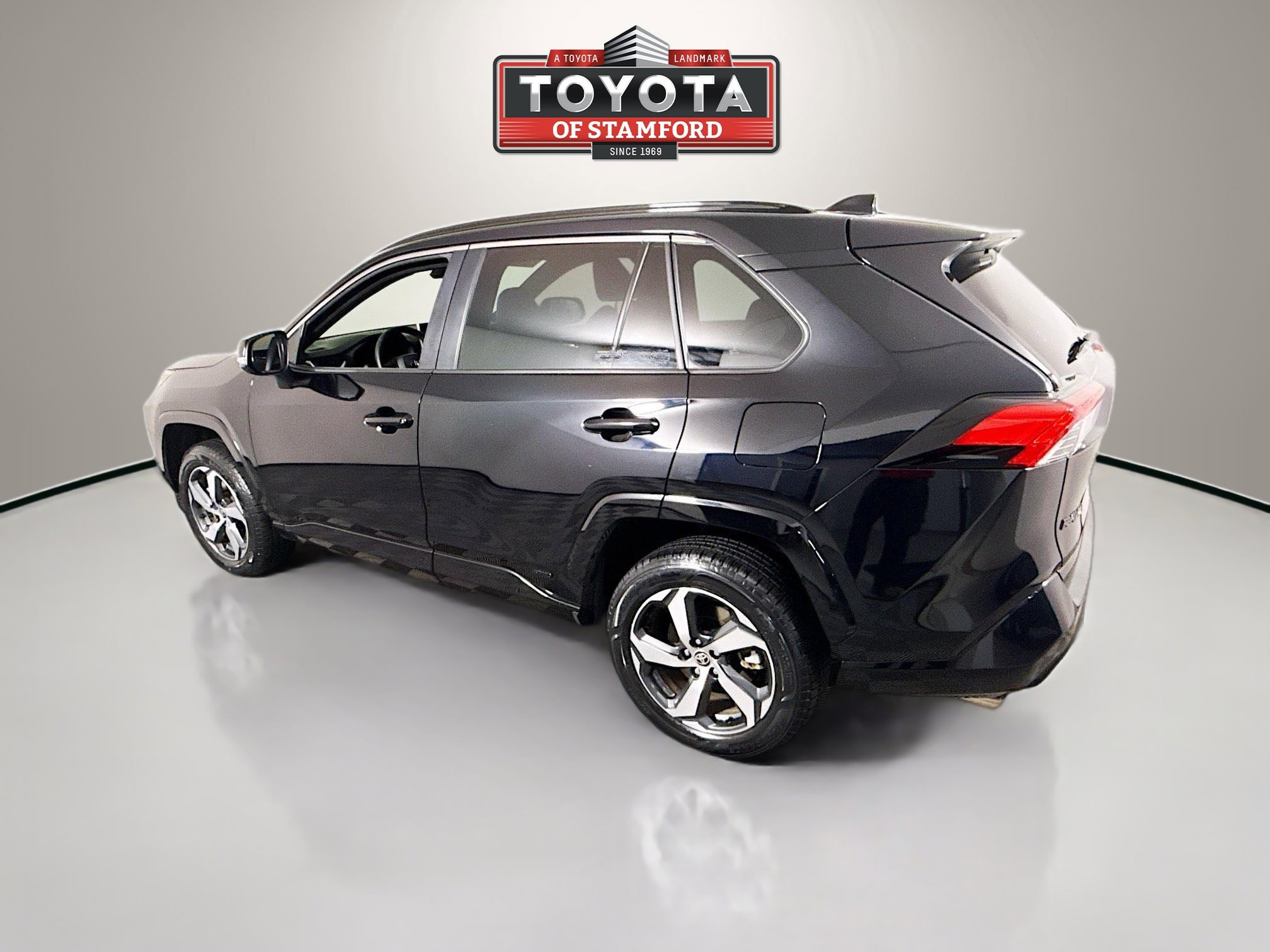 Certified 2025 Toyota RAV4 SE image 6