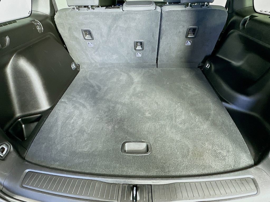 Certified 2025 Jeep Grand Cherokee Laredo w/ Luxury Tech Group I image 36