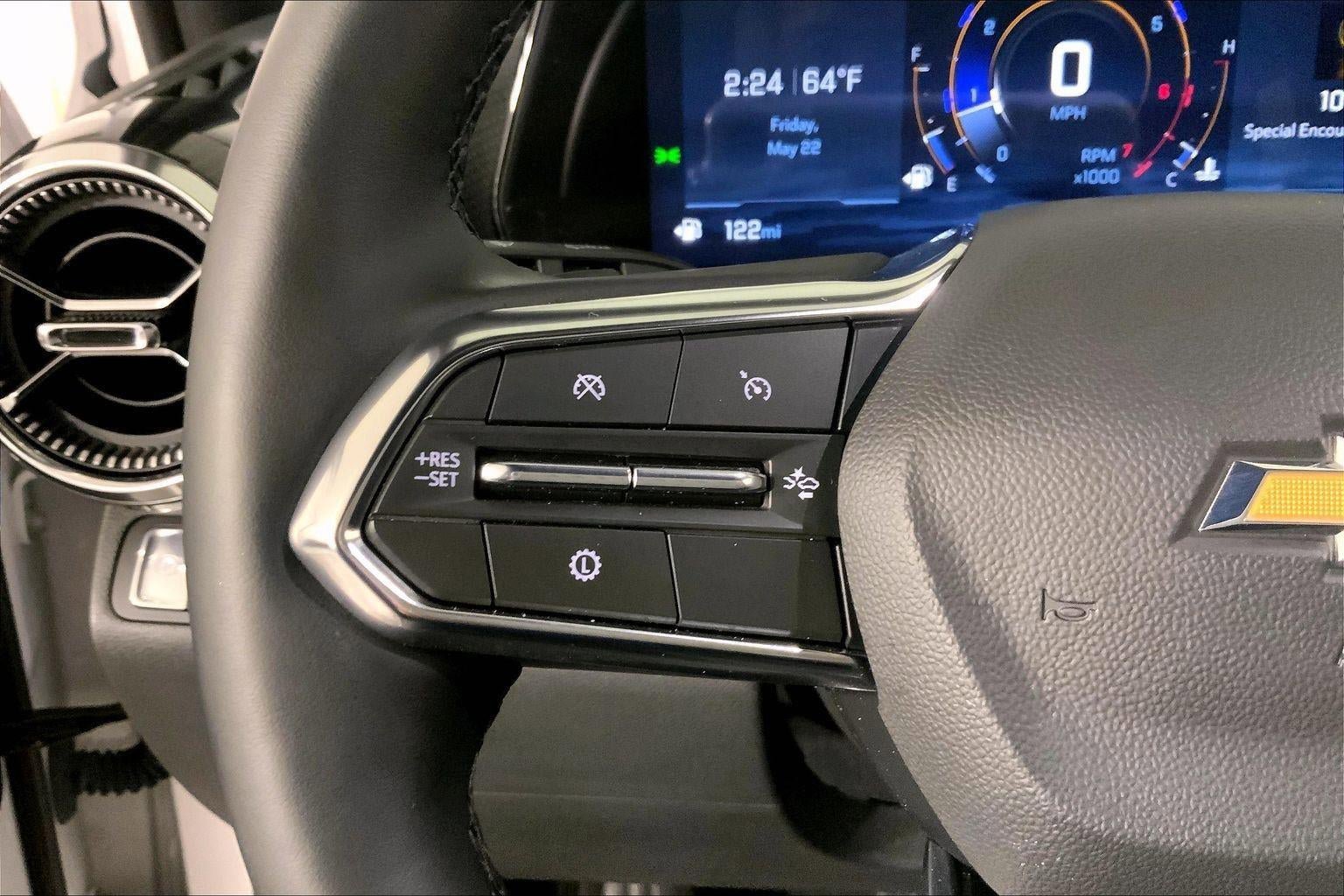 Used 2026 Chevrolet Equinox LT FWD image 18
