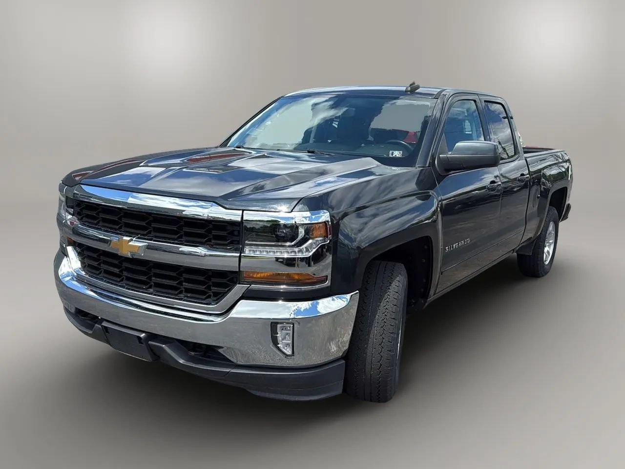 Used 2018 Chevrolet Silverado 1500 LT w/ All Star Edition AWD/4WD image 1