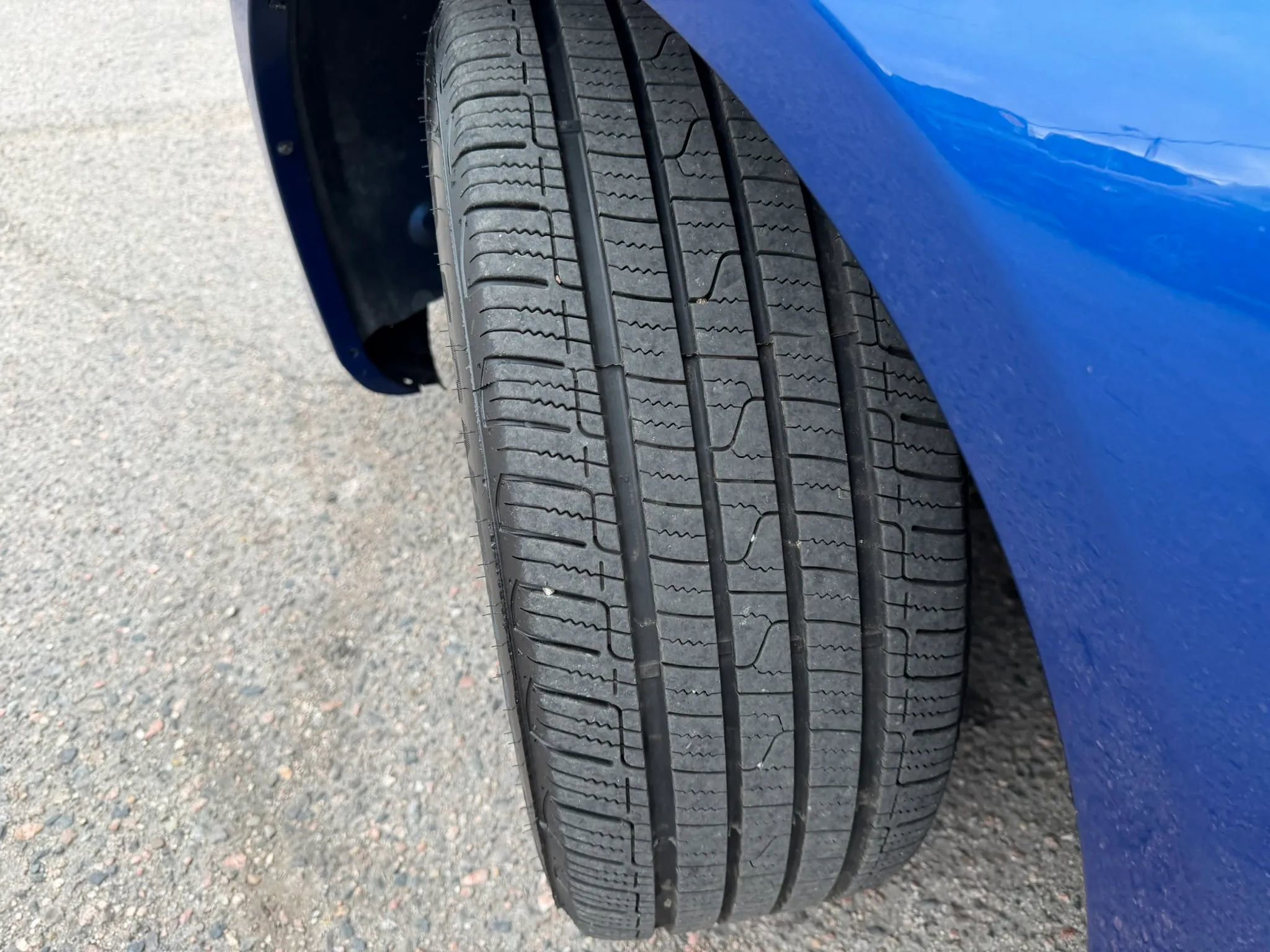 Used 2014 Dodge Avenger SE image 10