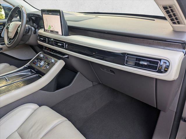 Used 2020 Lincoln Aviator Reserve w/ Equipment Group 202A image 23