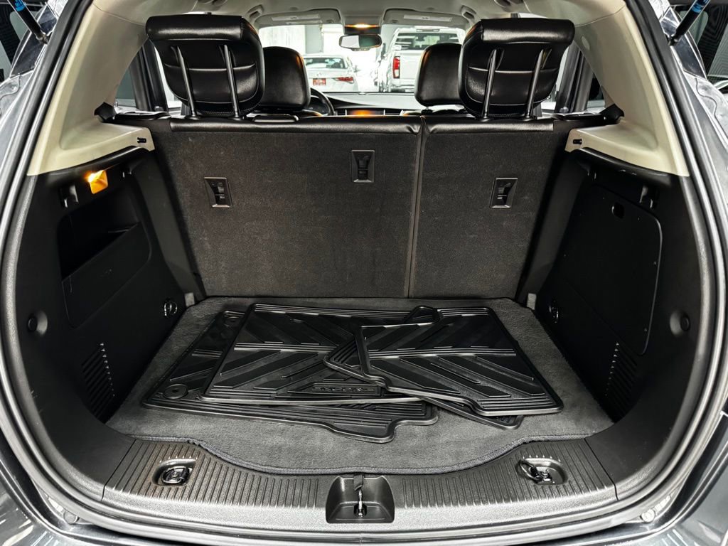 Used 2018 Buick Encore Essence FWD image 43