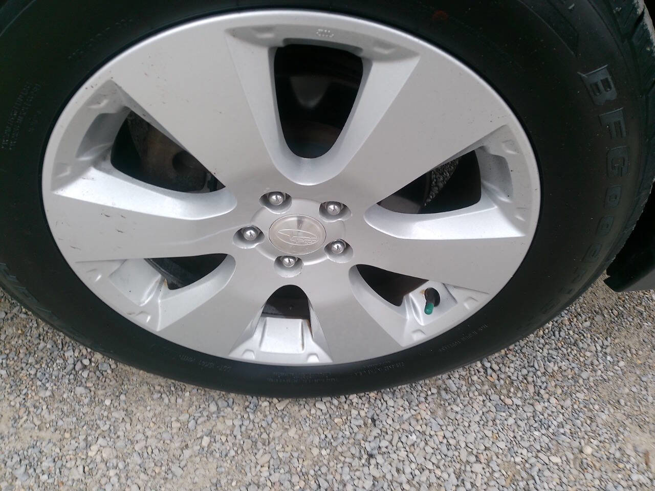 Used 2011 Subaru Outback 2.5i Premium image 16