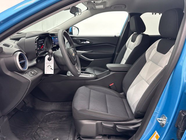 New 2026 Chevrolet Trax LS w/ LS Convenience Package FWD image 22