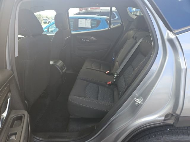 Used 2023 GMC Terrain SLE w/ Driver Convenience Package image 19