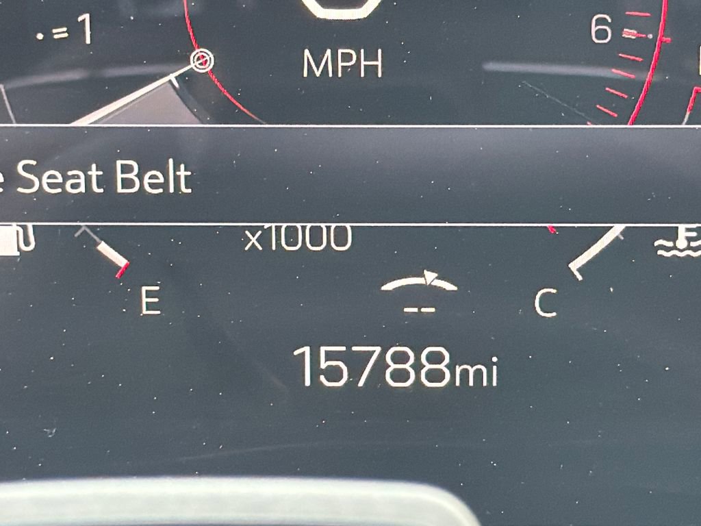 Used 2025 GMC Yukon Denali w/ Denali Reserve Package image 4