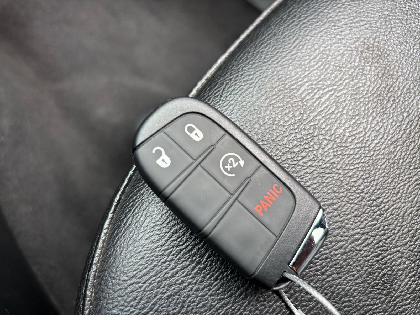 Used 2025 Jeep Compass Limited AWD/4WD image 25