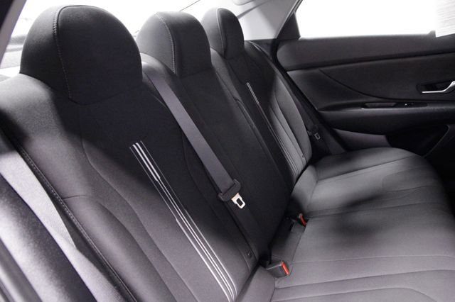 Used 2023 Hyundai Elantra SEL image 19