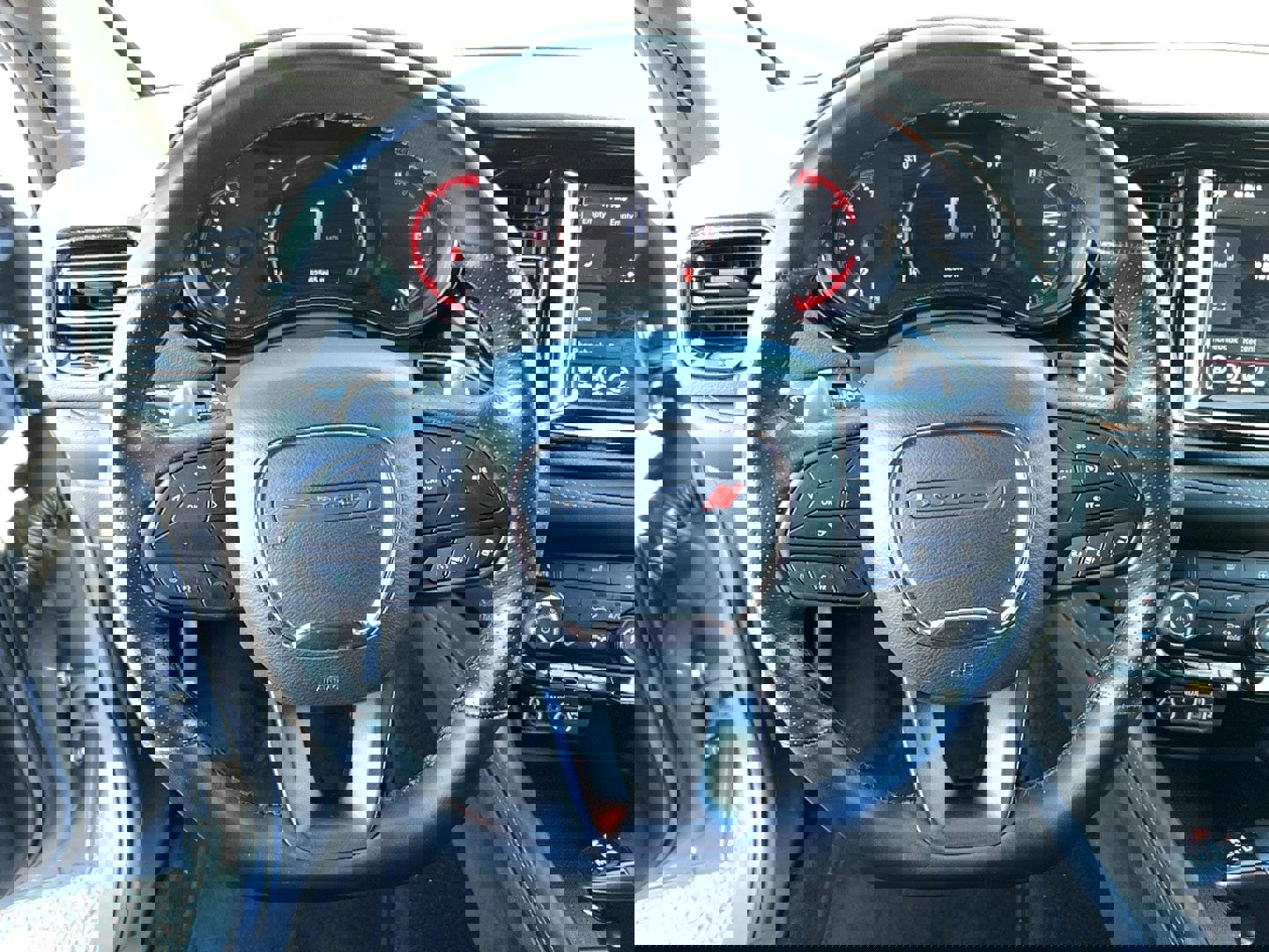 Used 2022 Dodge Durango GT image 17