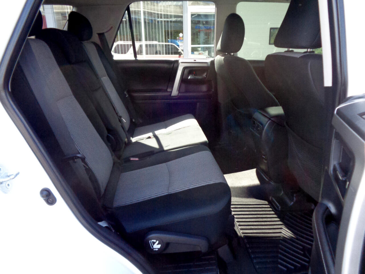 Used 2017 Toyota 4Runner SR5 image 27
