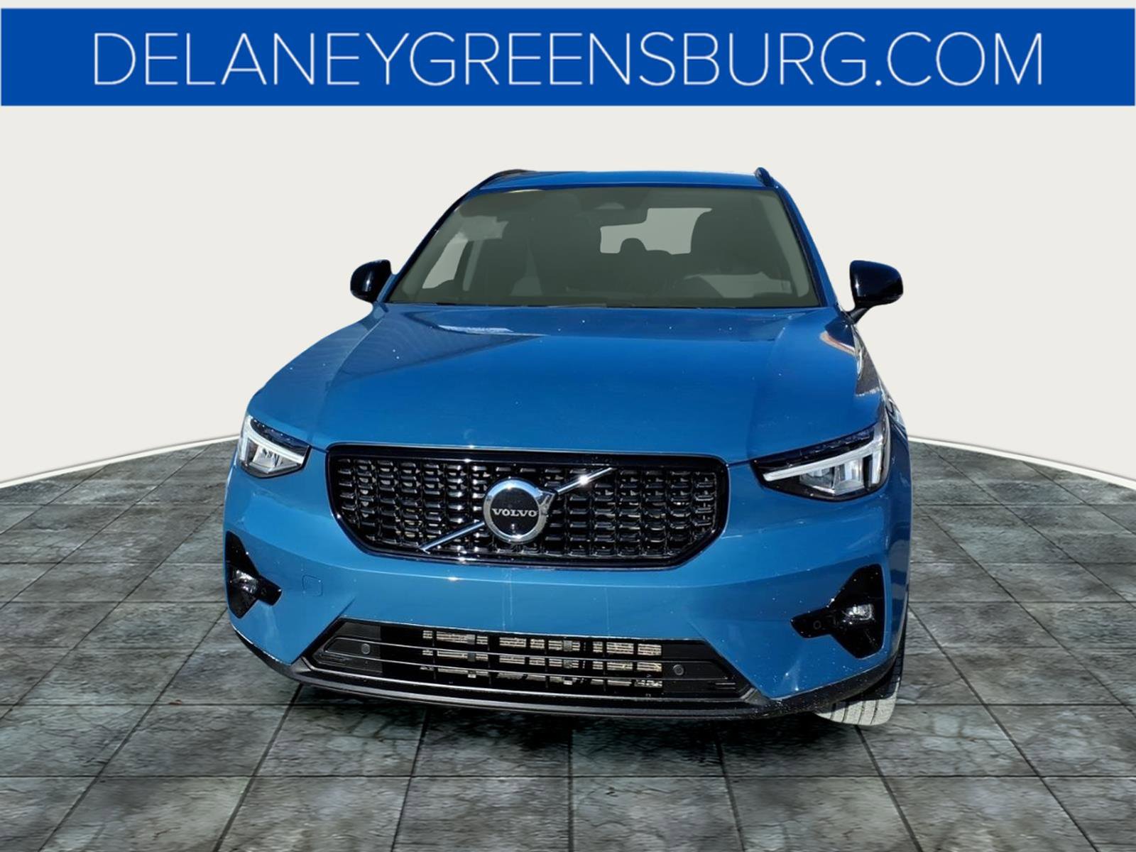 Certified 2023 Volvo XC40 B5 Plus w/ Driver Assist Package image 8