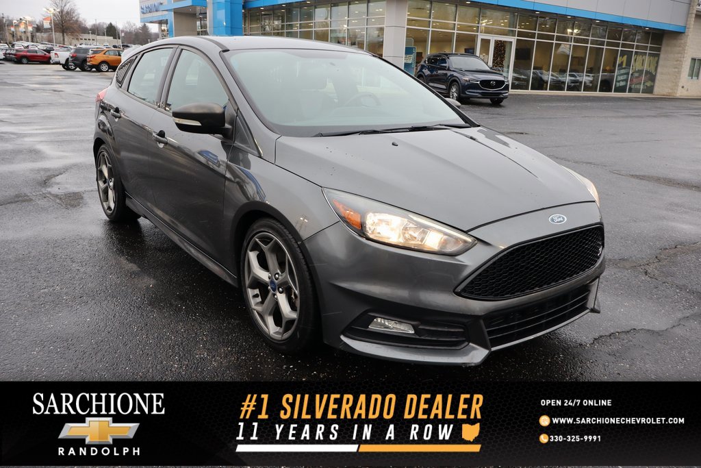 Used 2018 Ford Focus ST image 2