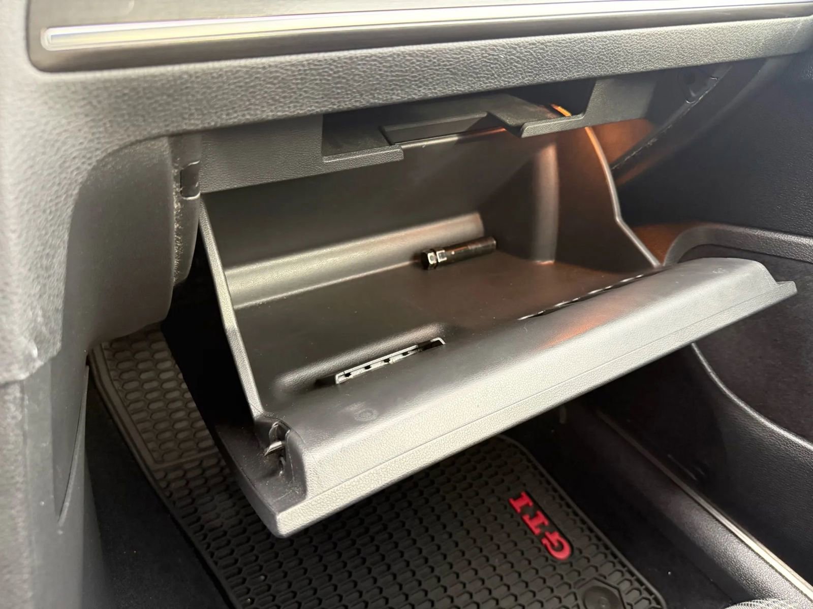 Used 2018 Volkswagen GTI S image 15