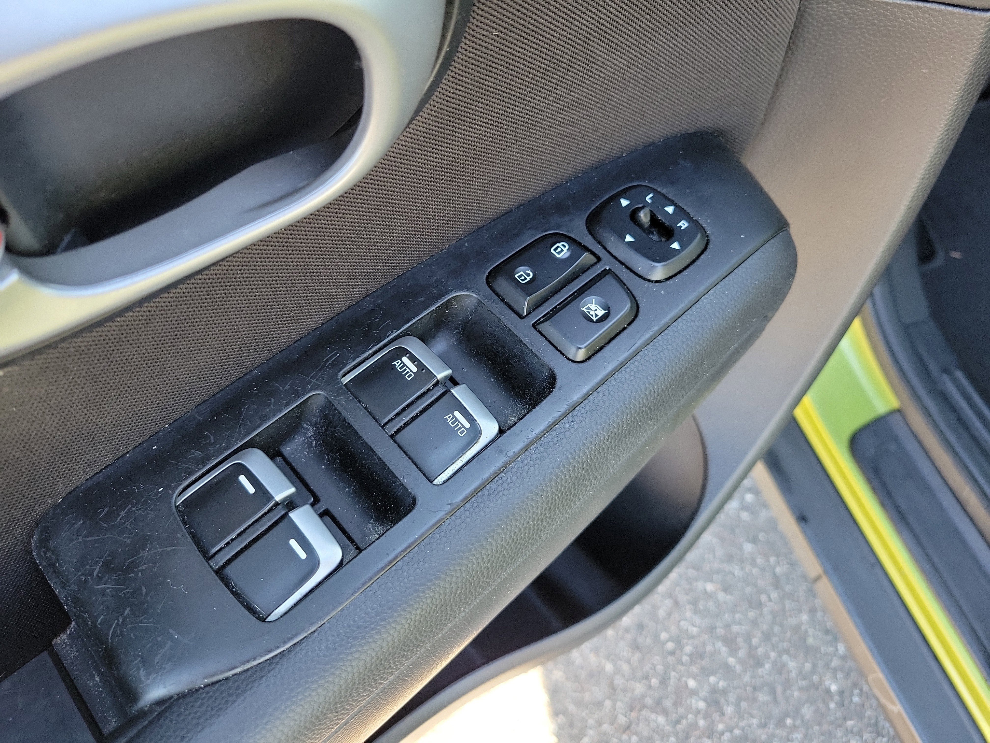 Used 2018 Kia Soul + image 20