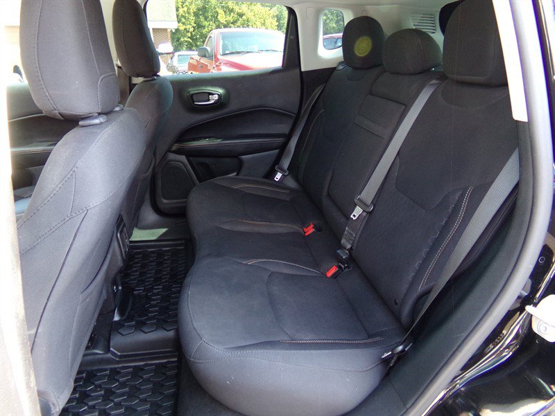 Used 2020 Jeep Compass Sport AWD/4WD image 18