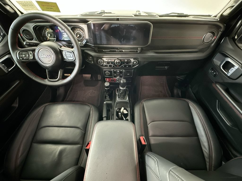 Used 2025 Jeep Wrangler Unlimited Rubicon AWD/4WD image 10