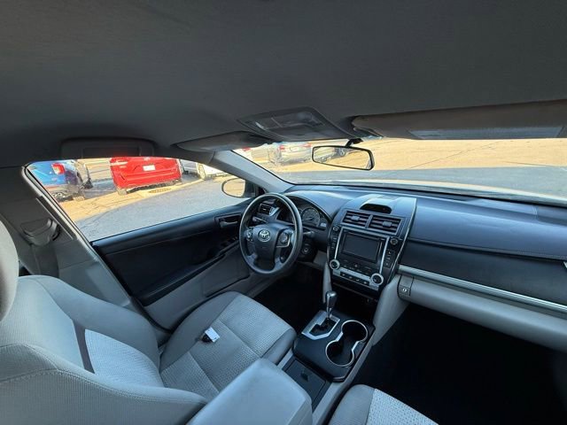 Used 2012 Toyota Camry LE FWD image 21