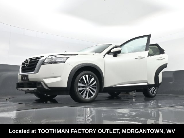 Used 2022 Nissan Pathfinder Platinum w/ Cargo Package AWD/4WD image 38