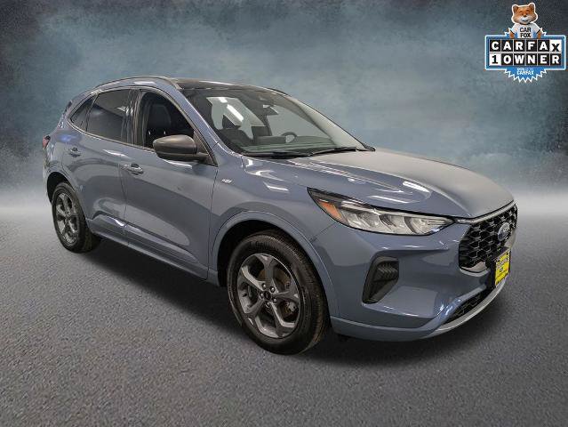 Certified 2023 Ford Escape ST-Line w/ Tech Pack #1 AWD/4WD image 3
