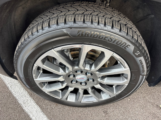 Used 2022 GMC Acadia Denali w/ Denali Ultimate Package AWD/4WD image 36