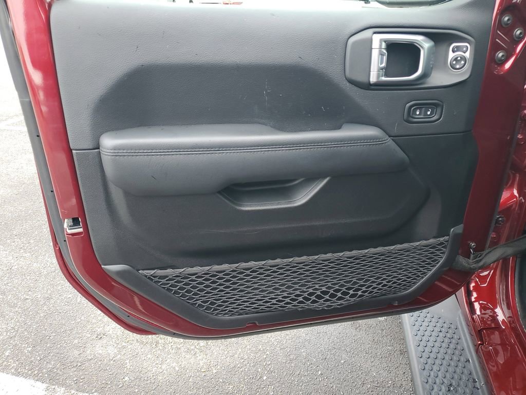 Used 2022 Jeep Wrangler Unlimited Sahara image 8