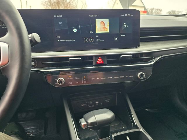 Used 2025 Kia K5 EX image 32