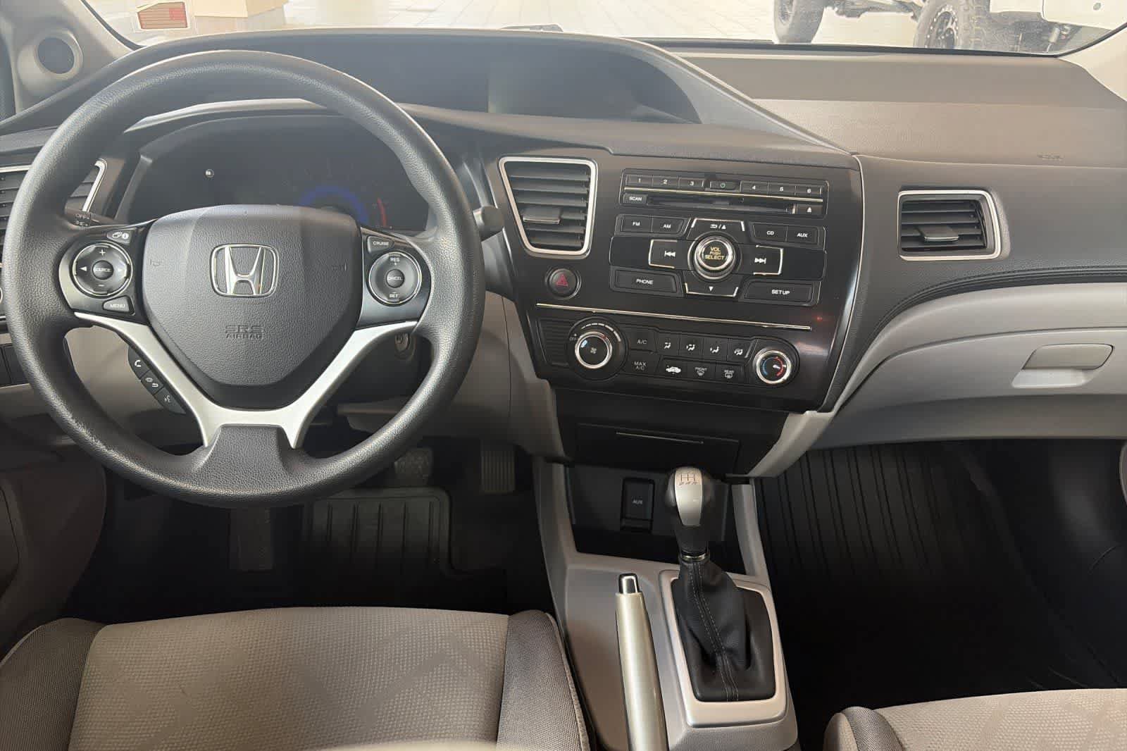Used 2013 Honda Civic LX image 3