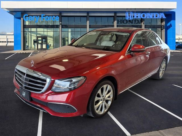 Used 2017 Mercedes-Benz E 300 4MATIC image 4