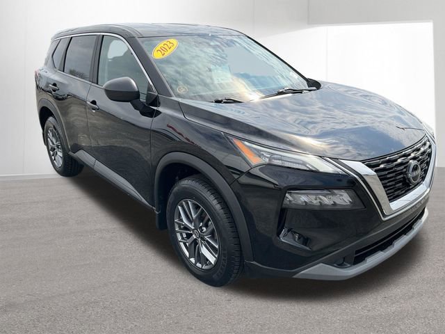 Used 2023 Nissan Rogue S image 3