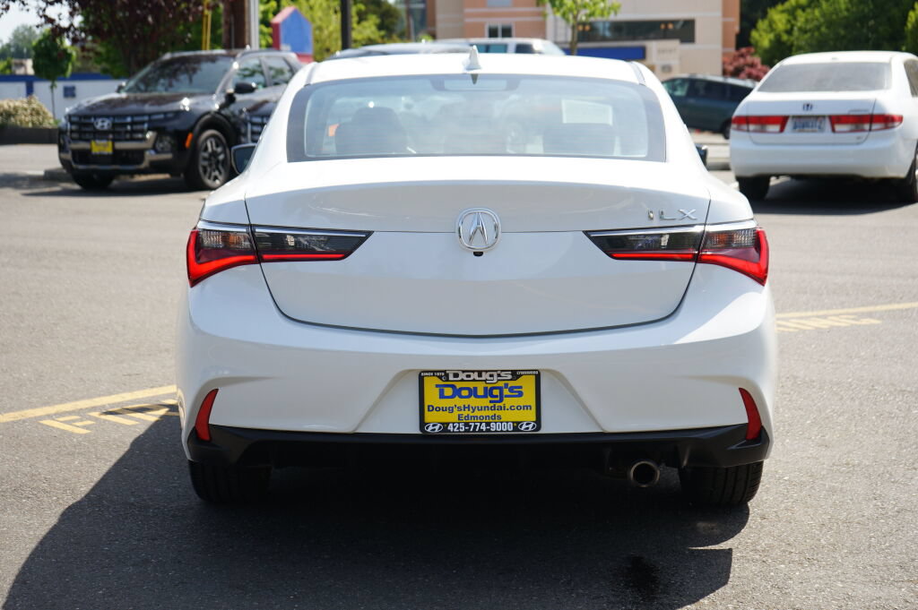 Used 2019 Acura ILX FWD image 5