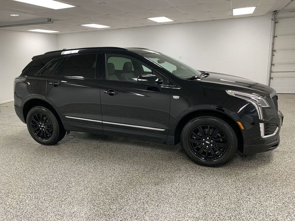 Used 2021 Cadillac XT5 Sportv AWD/4WD image 1