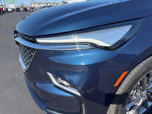 Used 2024 Buick Enclave Avenir w/ Avenir Technology Package image 26