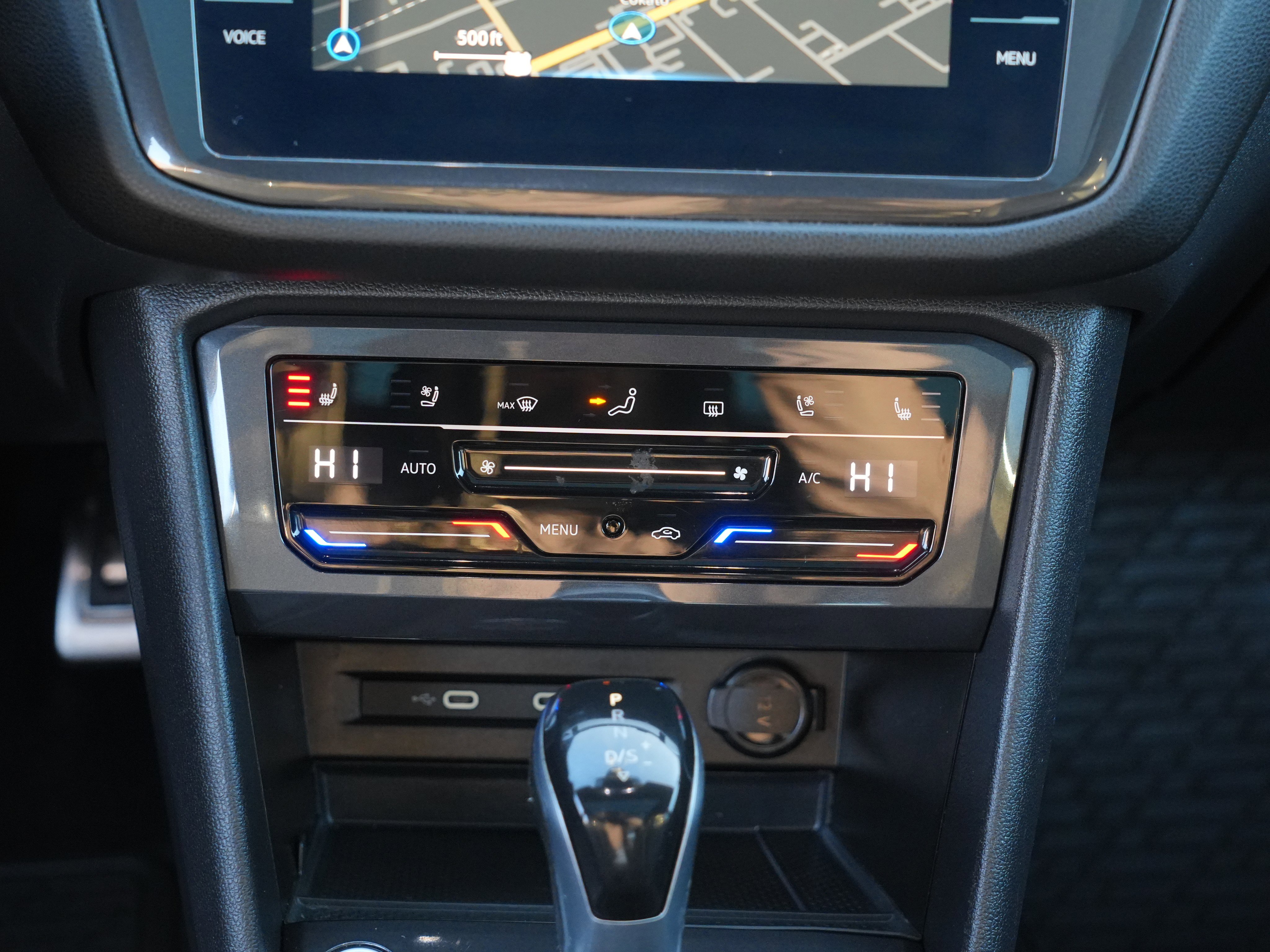 Used 2023 Volkswagen Tiguan SEL R-Line image 31