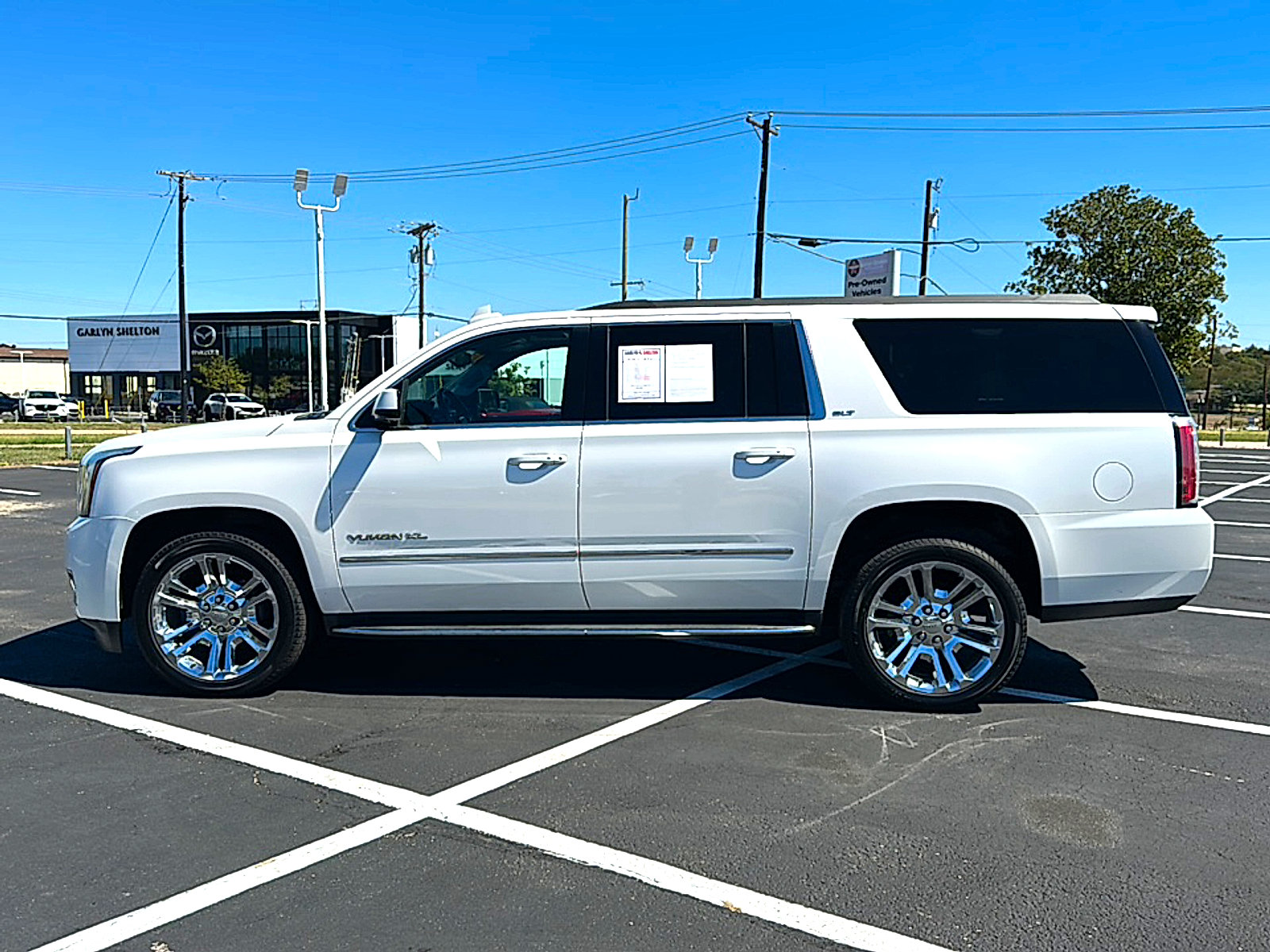 Used 2018 GMC Yukon XL SLT w/ Premium Edition RWD image 5